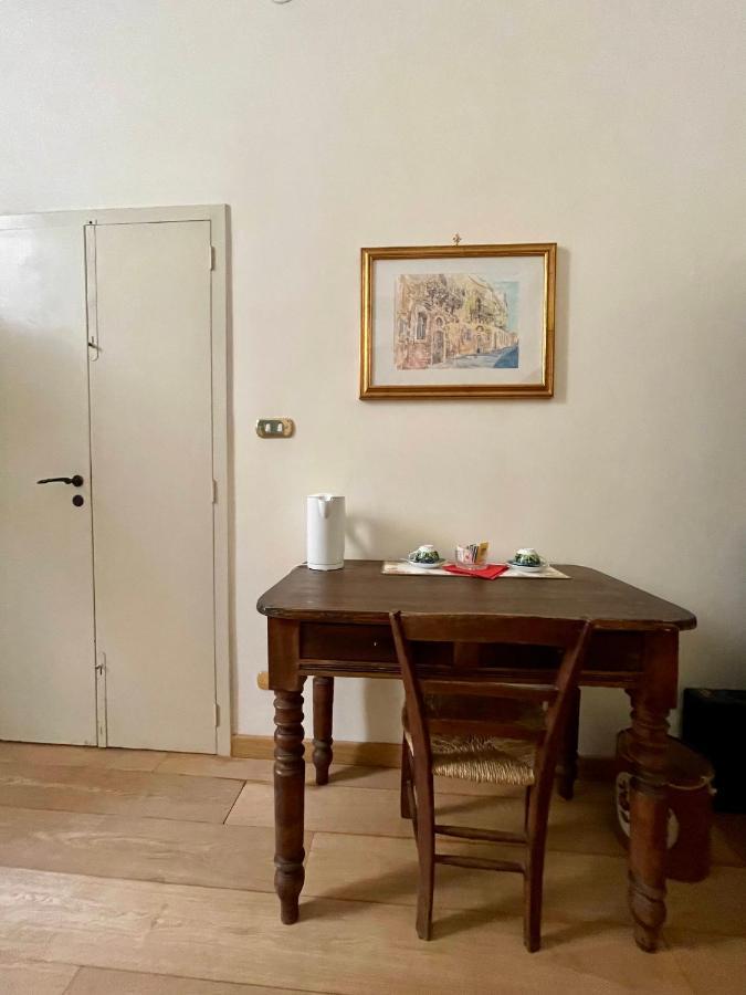 Palazzo dei Conti di Lecce eleganti suite Esterno foto
