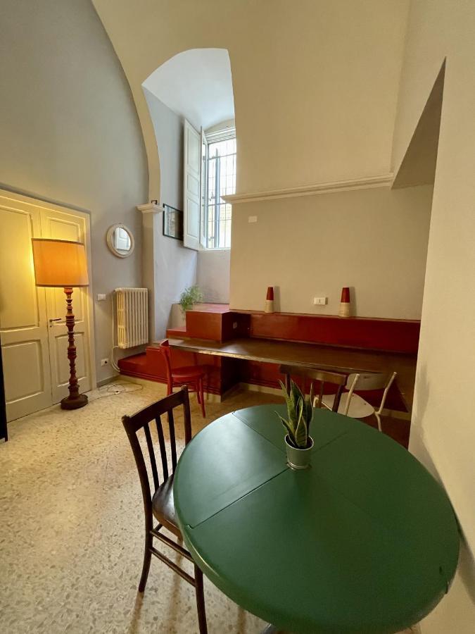 Palazzo dei Conti di Lecce eleganti suite Esterno foto