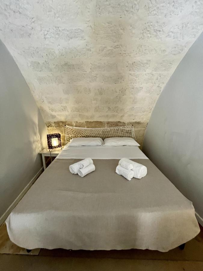 Palazzo dei Conti di Lecce eleganti suite Esterno foto