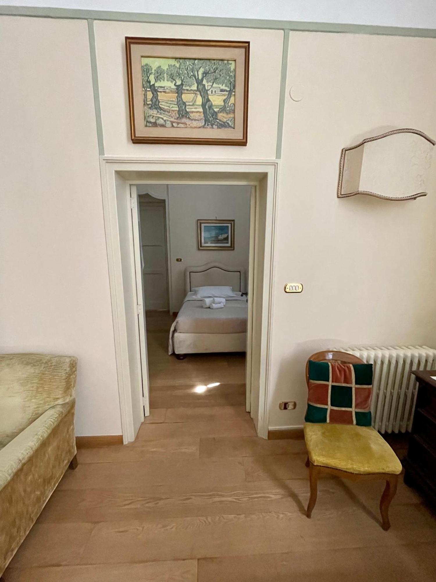Palazzo dei Conti di Lecce eleganti suite Esterno foto
